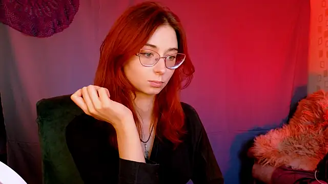 Snapshot of Orianna_Fox chatting on September 9, 2025, 3:11 pm Orianna Fox online show from September 9, 2025, 3:11 pm