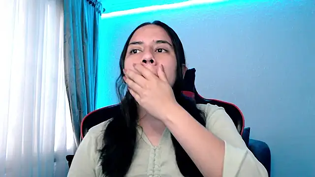 Lexyevans online show from December 14, 2024, 8:08 pm