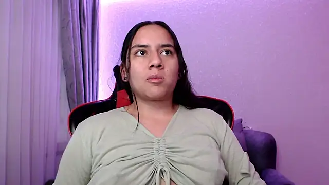 Lexyevans online show from December 19, 2024, 10:32 pm