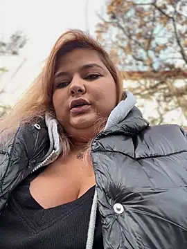 AllysonK online show from December 23, 2024, 12:30 pm