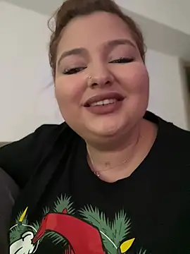 AllysonK online show from December 24, 2024, 11:49 am