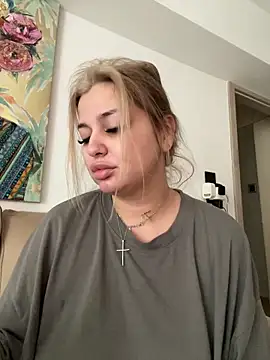 Snapshot of AllysonK chatting on February 21, 2026, 12:17 pm AllysonK online show from February 21, 2026, 12:17 pm