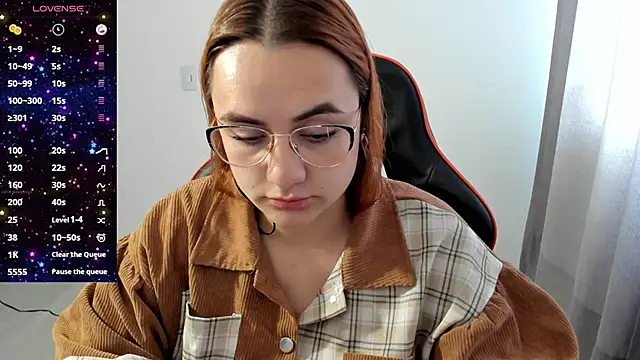 maryluna95 online show from October 29, 2025, 2:41 pm