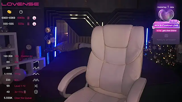 CoolTatis online show from December 30, 2024, 2:08 pm