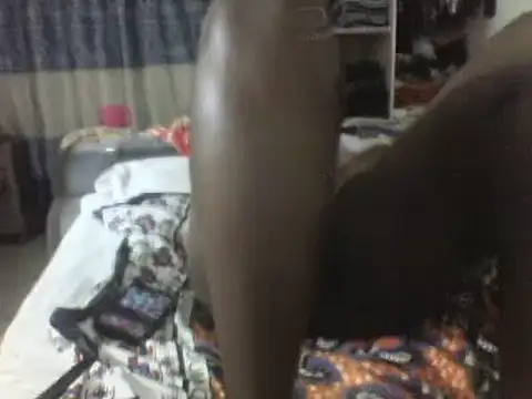 Snapshot of zainabsmile chatting on February 12, 2025, 5:37 pm zainabsmile online show from February 12, 2025, 5:37 pm