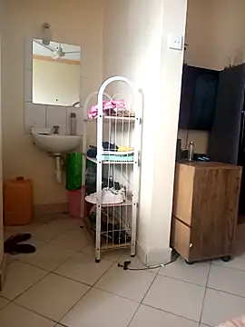 Snapshot of zainabsmile chatting on October 30, 2025, 11:11 am zainabsmile online show from October 30, 2025, 11:11 am