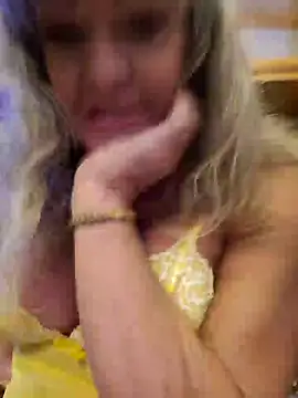 annika lately online show from October 30, 2025, 3:19 am