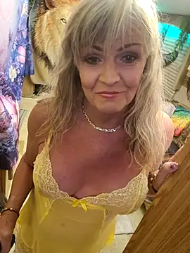 annika lately online show from March 28, 2026, 3:28 am