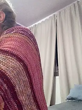 Snapshot of BritneyHudson chatting on October 7, 2025, 1:03 am BritneyHudson online show from October 7, 2025, 1:03 am