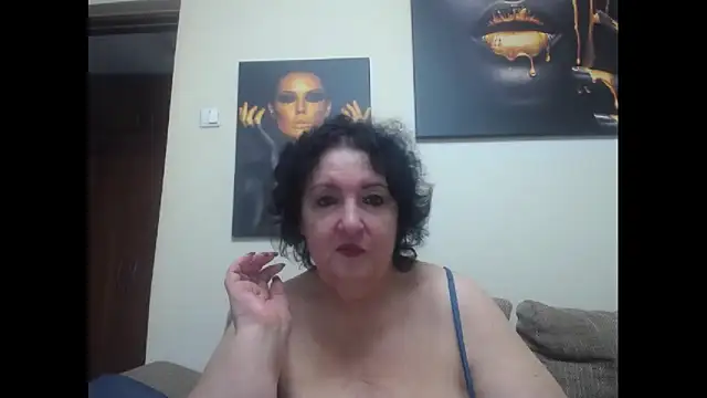 Snapshot of maturekorine chatting on October 24, 2025, 7:10 pm maturekorine online show from October 24, 2025, 7:10 pm