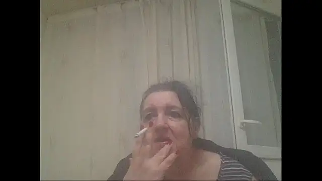 maturekorine online show from April 4, 2026, 8:39 pm