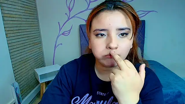 ZaraNolimits  online show from January 29, 2025, 3:47 pm