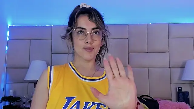 IsisLoveyes  online show from March 18, 2025, 12:27 am