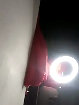 Snapshot of KarameloVzla chatting on October 20, 2025, 7:47 pm KarameloVzla online show from October 20, 2025, 7:47 pm