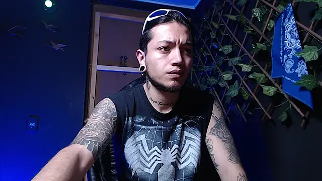 Dicaprioo  online show from December 17, 2025, 12:38 am