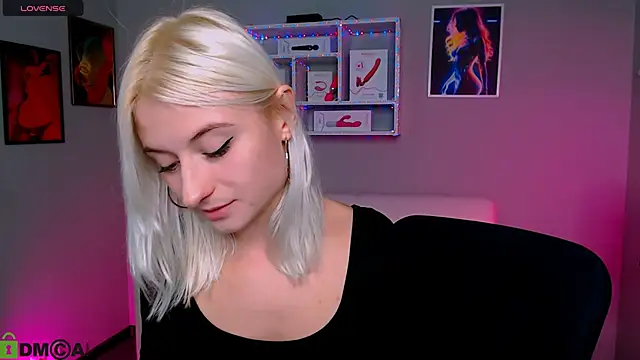 melisa white1 online show from October 19, 2025, 7:25 pm