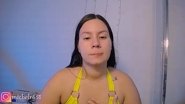 Snapshot of Mia__reys chatting on February 3, 2025, 11:20 am Mia reys online show from February 3, 2025, 11:20 am