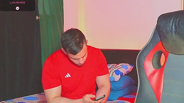 Regansmiths online show from November 2, 2025, 10:28 am