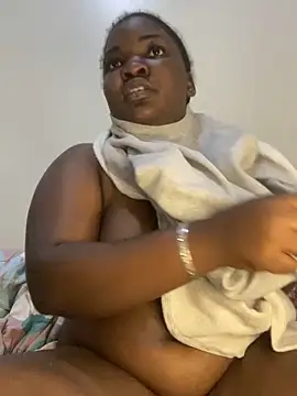 sweet18creamybigpussy online show from October 29, 2025, 9:27 pm