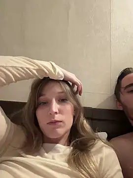  Lora Palmer online show from December 20, 2024, 5:18 pm