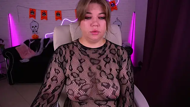 Snapshot of GabbieJay chatting on October 30, 2025, 2:07 pm GabbieJay online show from October 30, 2025, 2:07 pm