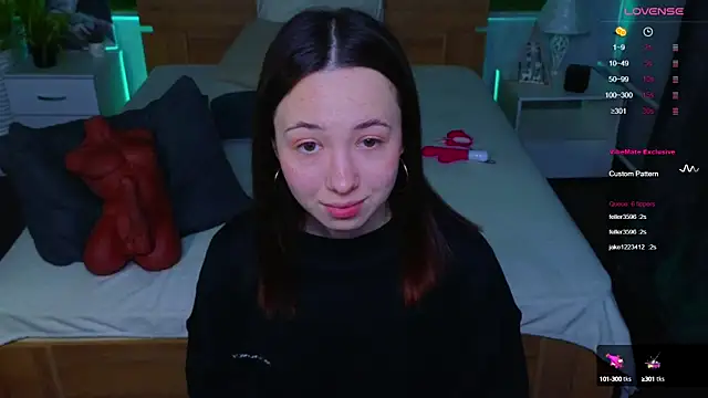 Snapshot of Hayle_Hill chatting on December 10, 2024, 7:05 am Hayle Hill online show from December 10, 2024, 7:05 am