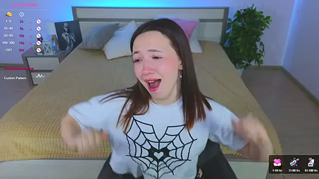 Snapshot of Hayle_Hill chatting on January 15, 2025, 5:19 am Hayle Hill online show from January 15, 2025, 5:19 am