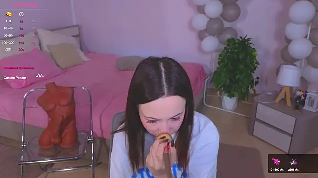 Snapshot of Hayle_Hill chatting on January 22, 2025, 2:26 am Hayle Hill online show from January 22, 2025, 2:26 am