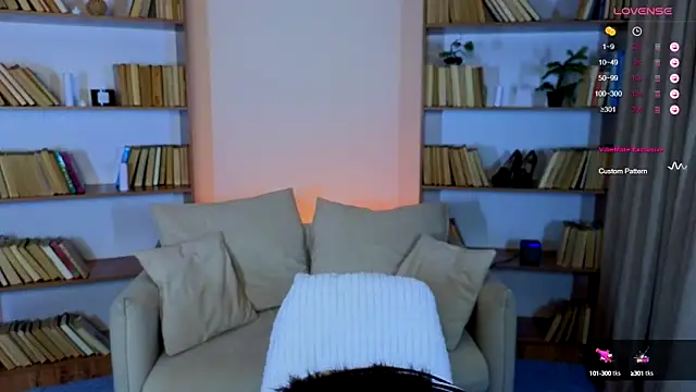 Snapshot of Hayle_Hill chatting on March 2, 2025, 2:19 am Hayle Hill online show from March 2, 2025, 2:19 am