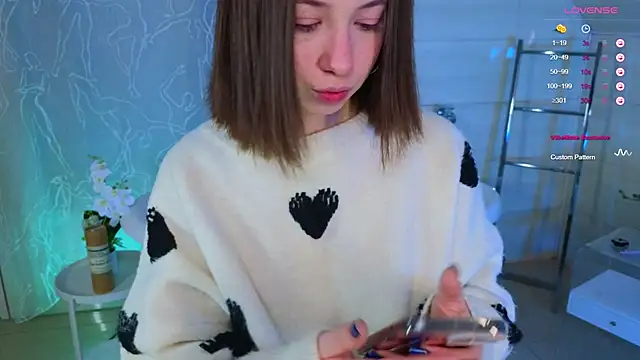 Snapshot of Hayle_Hill chatting on March 10, 2025, 2:28 am Hayle Hill online show from March 10, 2025, 2:28 am