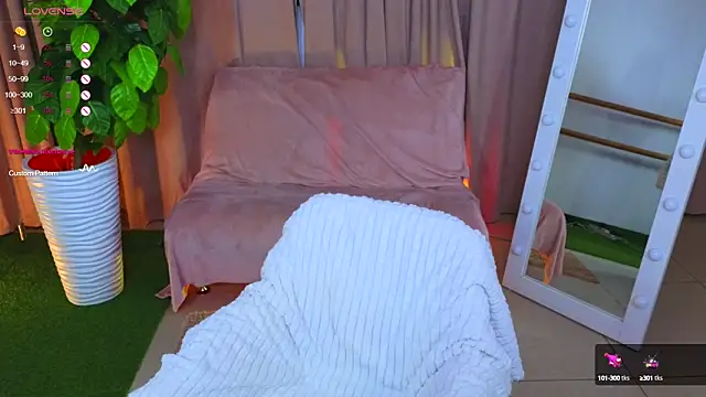 Snapshot of Hayle_Hill chatting on March 18, 2025, 2:47 am Hayle Hill online show from March 18, 2025, 2:47 am