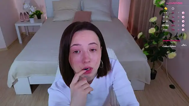 Snapshot of Hayle_Hill chatting on March 19, 2025, 12:34 pm Hayle Hill online show from March 19, 2025, 12:34 pm