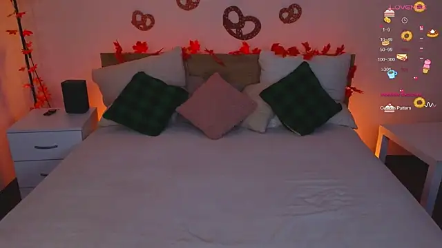 Snapshot of Hayle_Hill chatting on September 30, 2025, 2:27 am Hayle Hill online show from September 30, 2025, 2:27 am