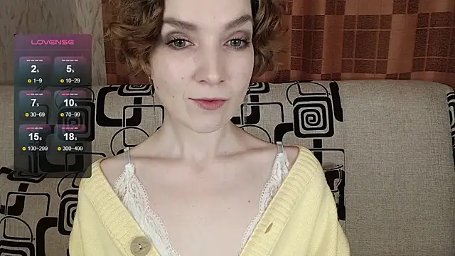 TinaWince online show from February 13, 2026, 3:35 am