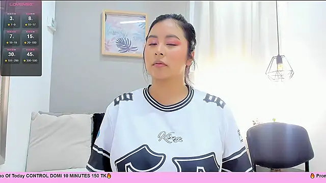  alaiasmile  online show from January 28, 2025, 7:21 pm