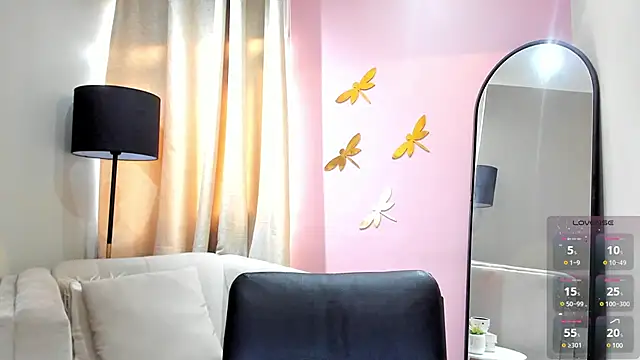  alaiasmile  online show from February 1, 2025, 5:26 pm