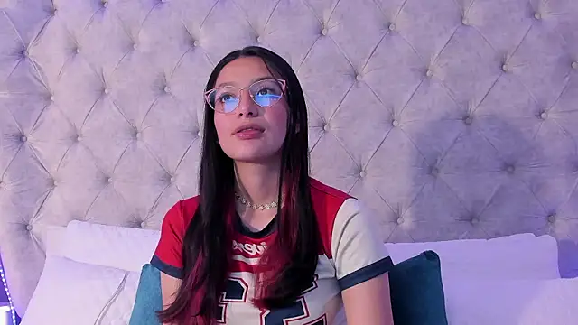 dafne bss online show from February 17, 2026, 5:04 am