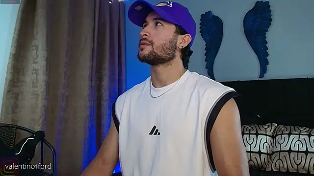 Snapshot of Valentinoford chatting on March 11, 2026, 8:26 pm Valentinoford online show from March 11, 2026, 8:26 pm