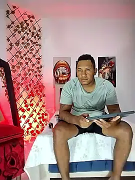 Snapshot of ARTHUR_MINI chatting on April 7, 2026, 2:01 am ARTHUR MINI online show from April 7, 2026, 2:01 am