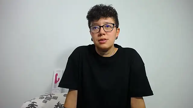 Snapshot of alex_noa chatting on February 7, 2025, 10:30 pm alex noa online show from February 7, 2025, 10:30 pm