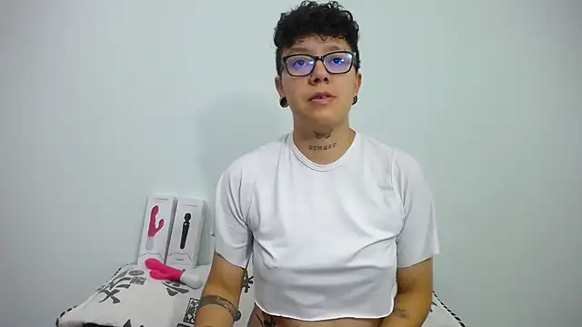 Snapshot of alex_noa chatting on February 27, 2025, 7:26 pm alex noa online show from February 27, 2025, 7:26 pm