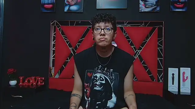Snapshot of alex_noa chatting on March 7, 2025, 7:16 pm alex noa online show from March 7, 2025, 7:16 pm