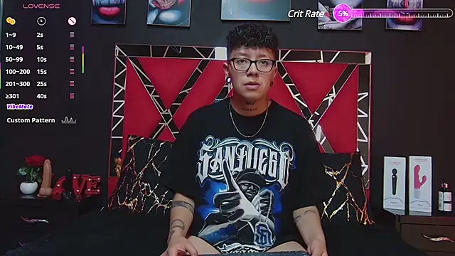 Snapshot of alex_noa chatting on March 13, 2025, 7:39 pm alex noa online show from March 13, 2025, 7:39 pm
