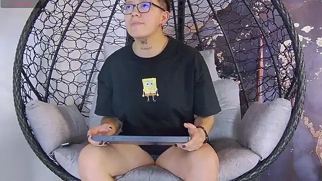 Snapshot of alex_noa chatting on September 8, 2025, 7:13 pm alex noa online show from September 8, 2025, 7:13 pm