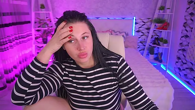 ArianaDarkk online show from May 12, 2026, 7:55 pm