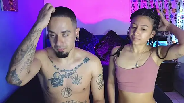 Snapshot of tony_and_sophia chatting on October 6, 2025, 11:07 am tony and sophia online show from October 6, 2025, 11:07 am