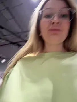 Snapshot of Teya_moon_ chatting on January 31, 2025, 11:24 am Teya moon online show from January 31, 2025, 11:24 am