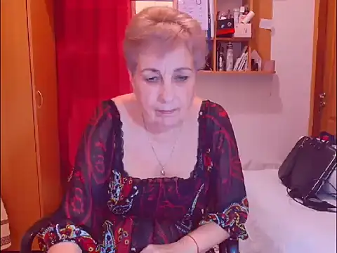 Victoria5643 online show from December 19, 2025, 2:57 pm