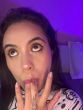 Snapshot of Nathy__8 chatting on January 22, 2025, 4:13 am Nathy  8 online show from January 22, 2025, 4:13 am