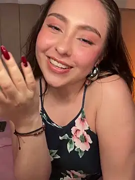 Snapshot of SofiMeza chatting on January 7, 2025, 5:42 pm SofiMeza online show from January 7, 2025, 5:42 pm